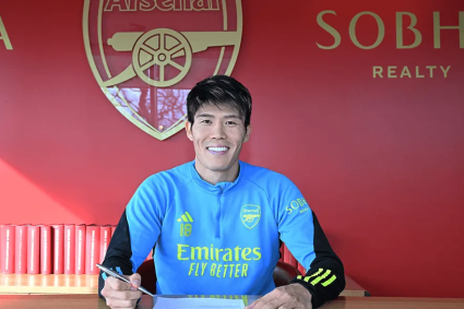 Arsenal przedłużył kontrakt z Tomiyasu do 2026 roku